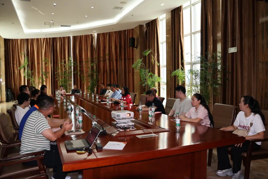 20260808暖心助學，筑夢遠航——潔晶集團舉行職工子女高考獎學金發(fā)放儀式6